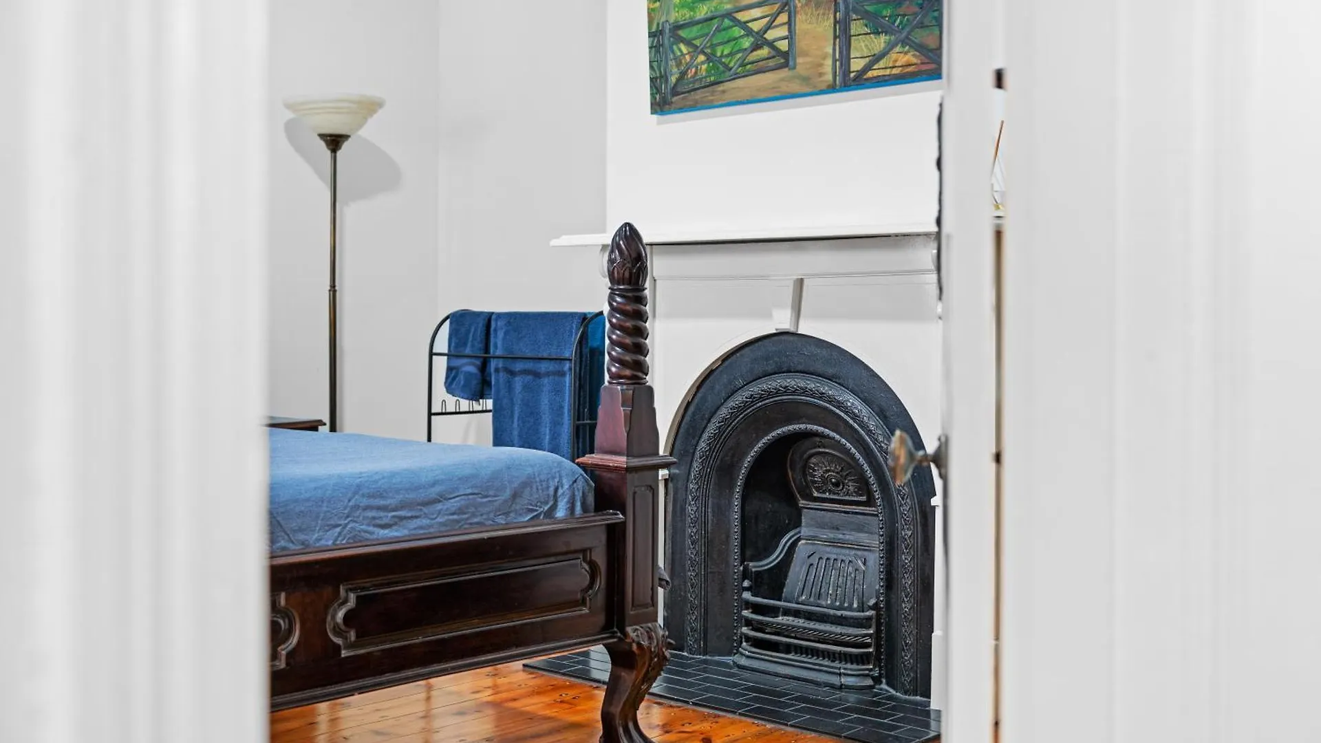 Character 1880S Renovated Cottage - Quiet Location Adelaide